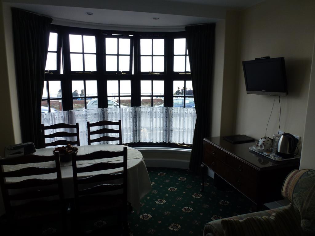 Royal Hotel (Adults Only) Eastbourne Exterior photo
